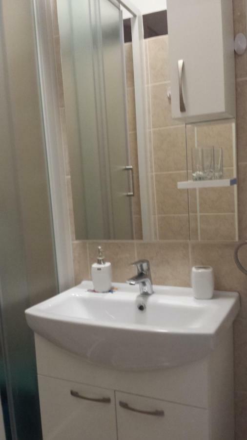 Fami Superior One Bedroom Apartment リエカ エクステリア 写真