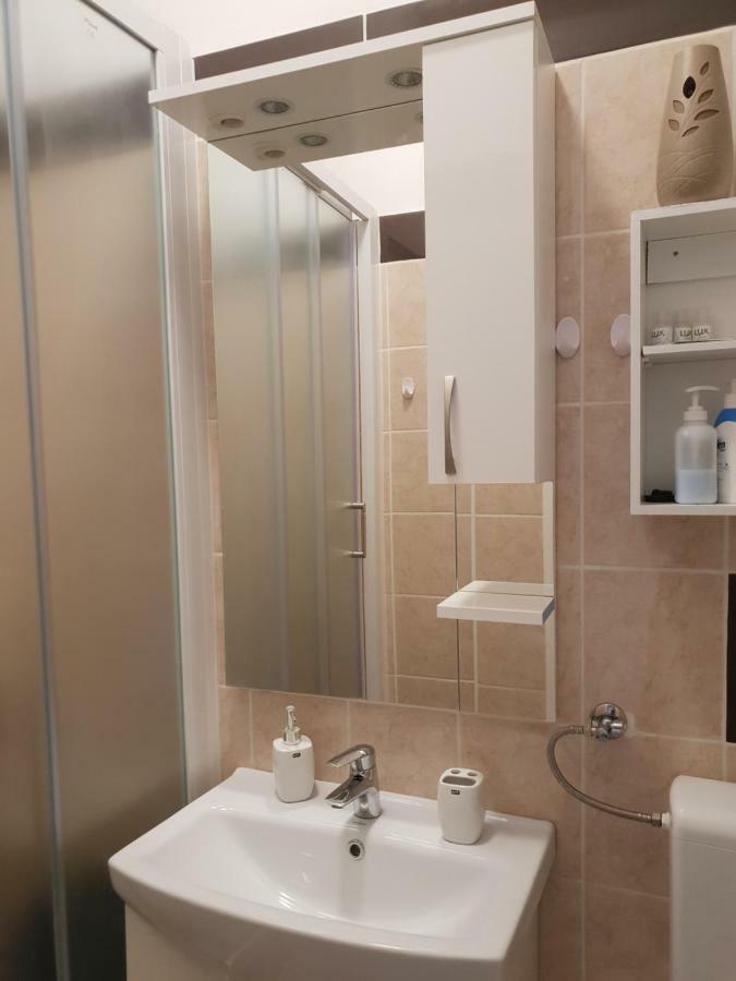 Fami Superior One Bedroom Apartment リエカ エクステリア 写真